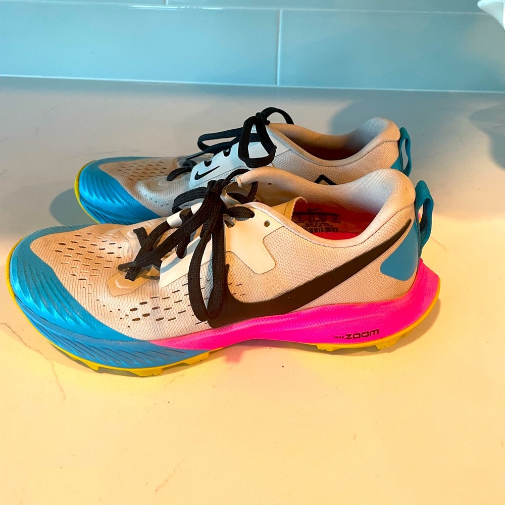 Nike Zoom Terra Kiger  trail running size 6